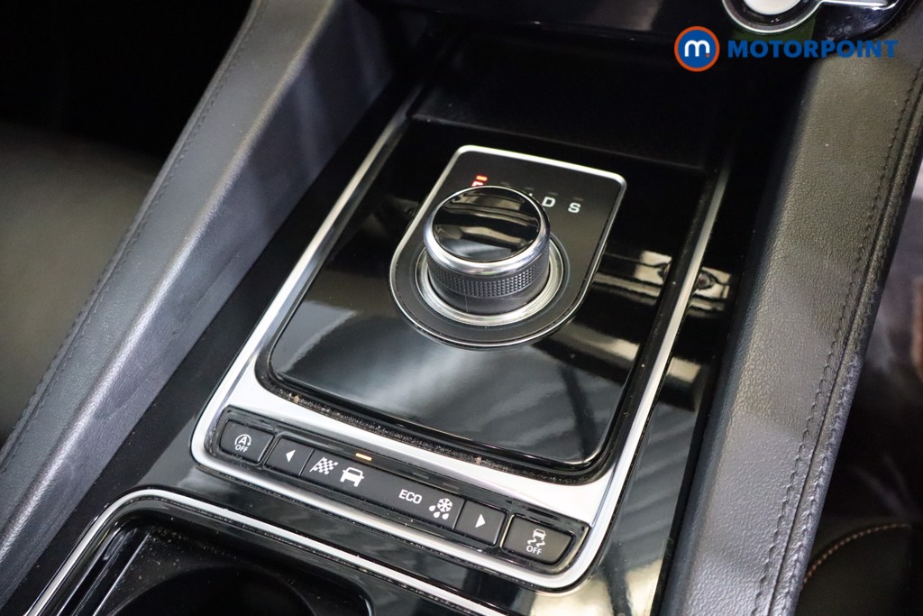 Jaguar F-Pace Prestige Automatic Diesel SUV - Stock Number (1571209) - 13th supplementary image