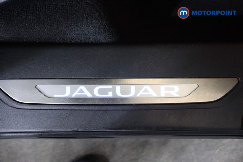 Jaguar F-Pace Prestige Automatic Diesel SUV - Stock Number (1571209) - 20th supplementary image