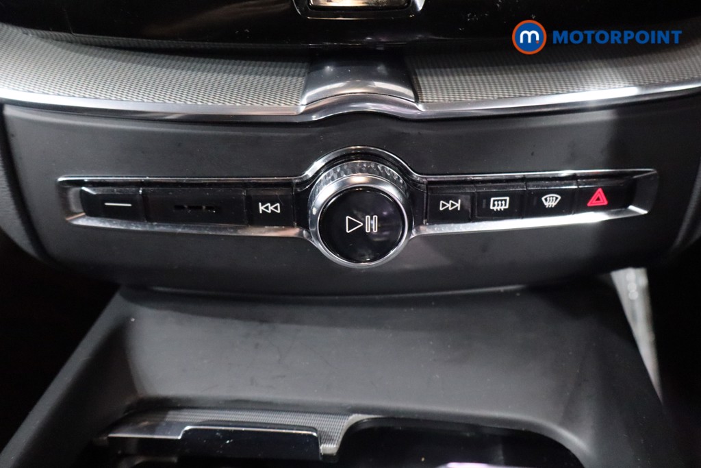 Volvo Xc60 Plus Black Edition Automatic Petrol SUV - Stock Number (1572785) - 19th supplementary image