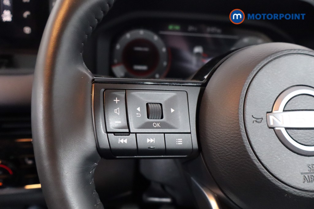 Nissan Qashqai Tekna Manual Petrol SUV - Stock Number (1574252) - 7th supplementary image