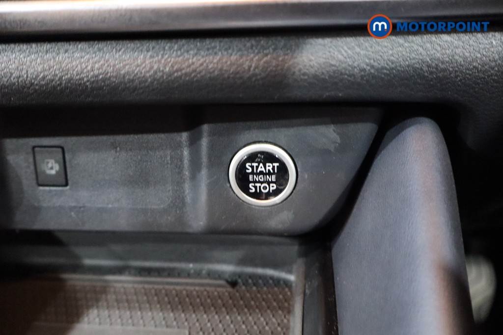 Nissan Qashqai Tekna Manual Petrol SUV - Stock Number (1574252) - 18th supplementary image
