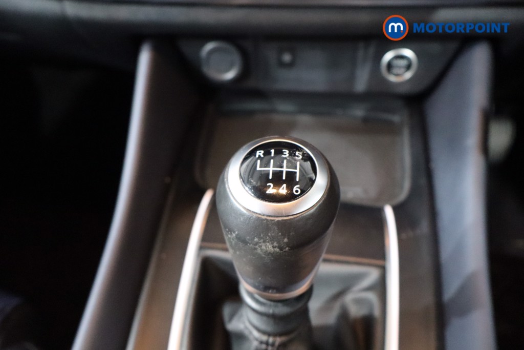 Nissan Qashqai Tekna Manual Petrol SUV - Stock Number (1574252) - 19th supplementary image