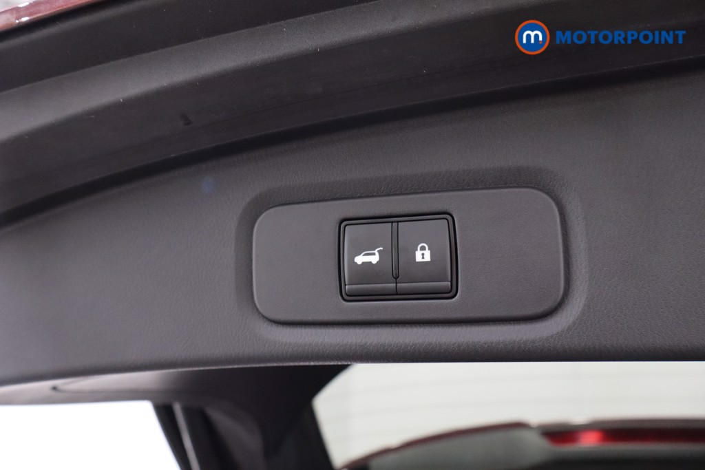 Nissan Qashqai Tekna Manual Petrol SUV - Stock Number (1574252) - 28th supplementary image