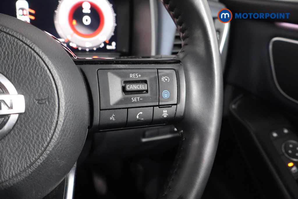 Nissan Qashqai Tekna Manual Petrol SUV - Stock Number (1576297) - 9th supplementary image