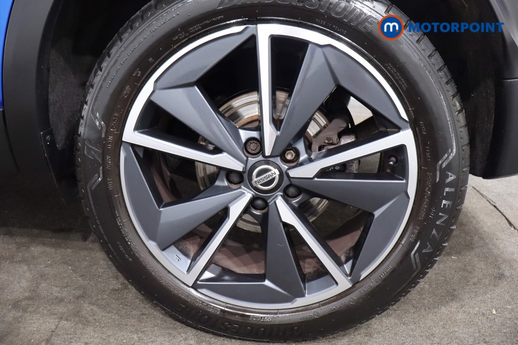 Nissan Qashqai Tekna Manual Petrol SUV - Stock Number (1576297) - 13th supplementary image