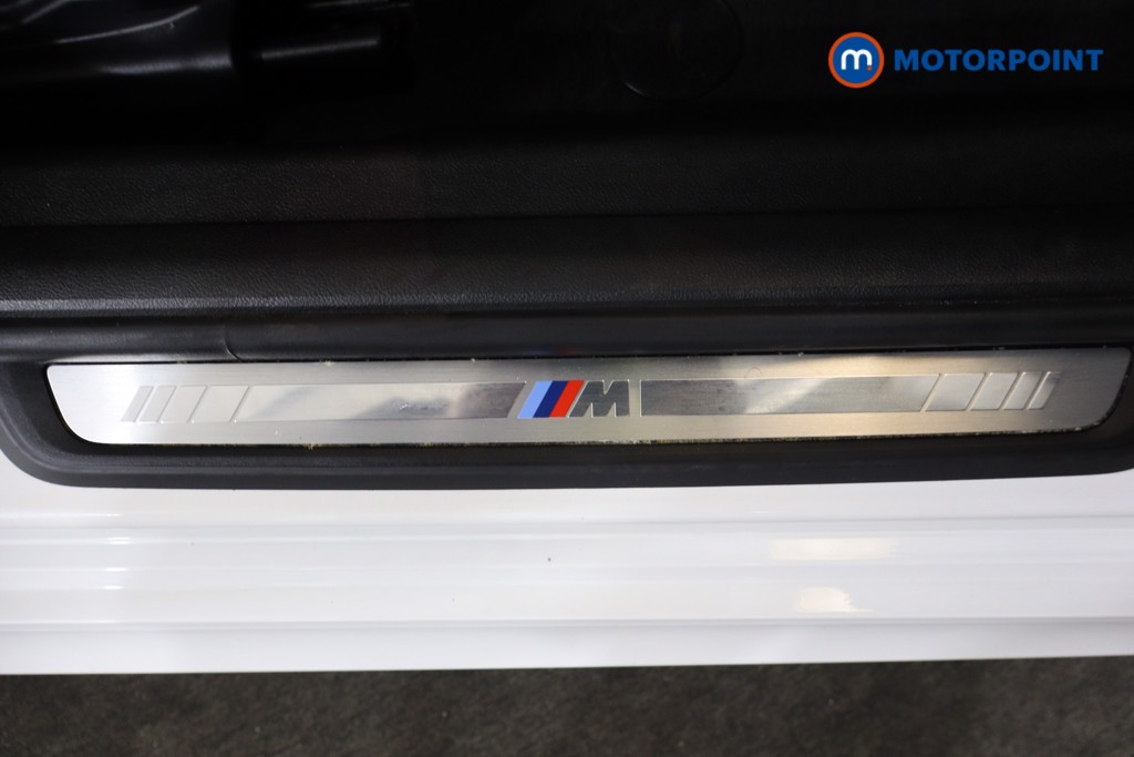 BMW 3 Series M Sport Automatic Petrol Plug-In Hybrid Saloon - Stock Number (1576592) - 19th supplementary image