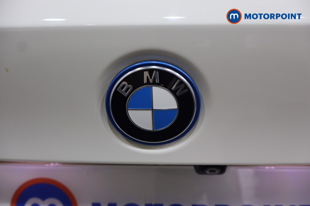 BMW 3 Series M Sport Automatic Petrol Plug-In Hybrid Saloon - Stock Number (1576592) - 33rd supplementary image