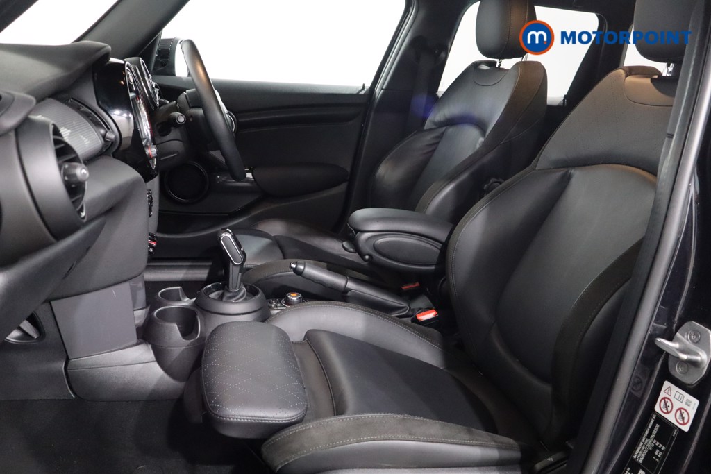 Mini Hatchback Cooper Sport Automatic Petrol Hatchback - Stock Number (1577571) - 4th supplementary image