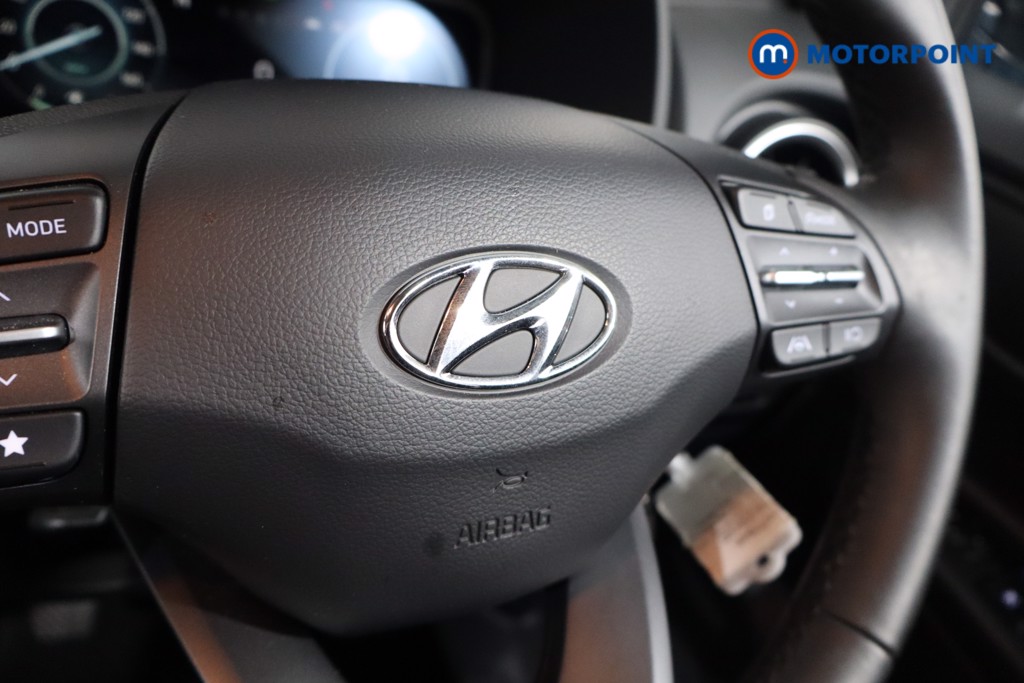 Hyundai Kona Se Connect Manual Petrol-Electric Hybrid SUV - Stock Number (1577948) - 8th supplementary image