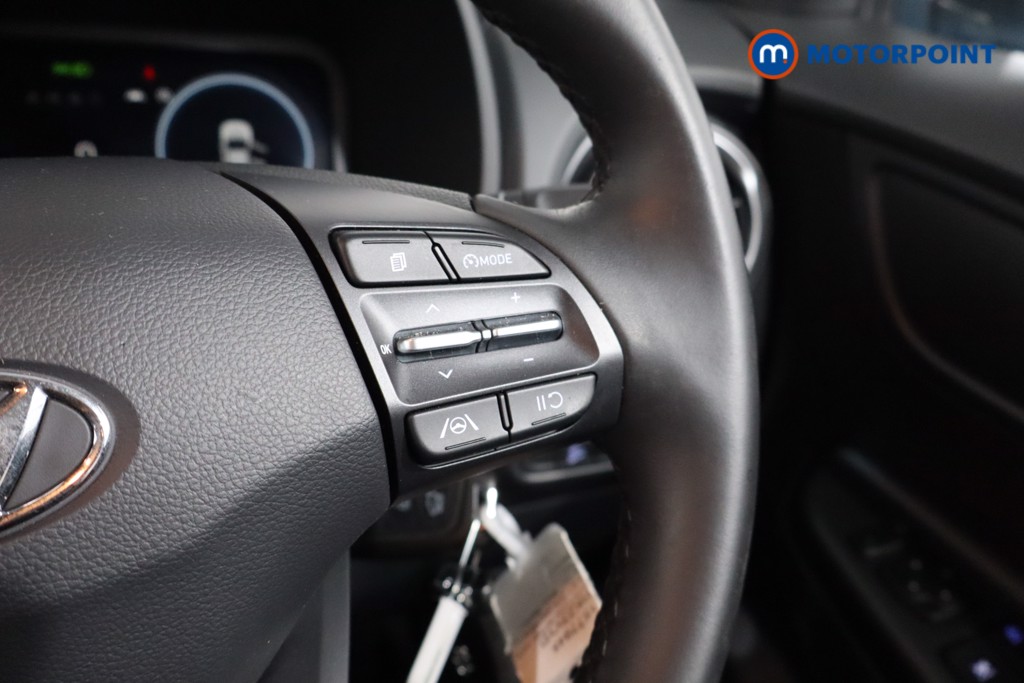 Hyundai Kona Se Connect Manual Petrol-Electric Hybrid SUV - Stock Number (1577948) - 9th supplementary image