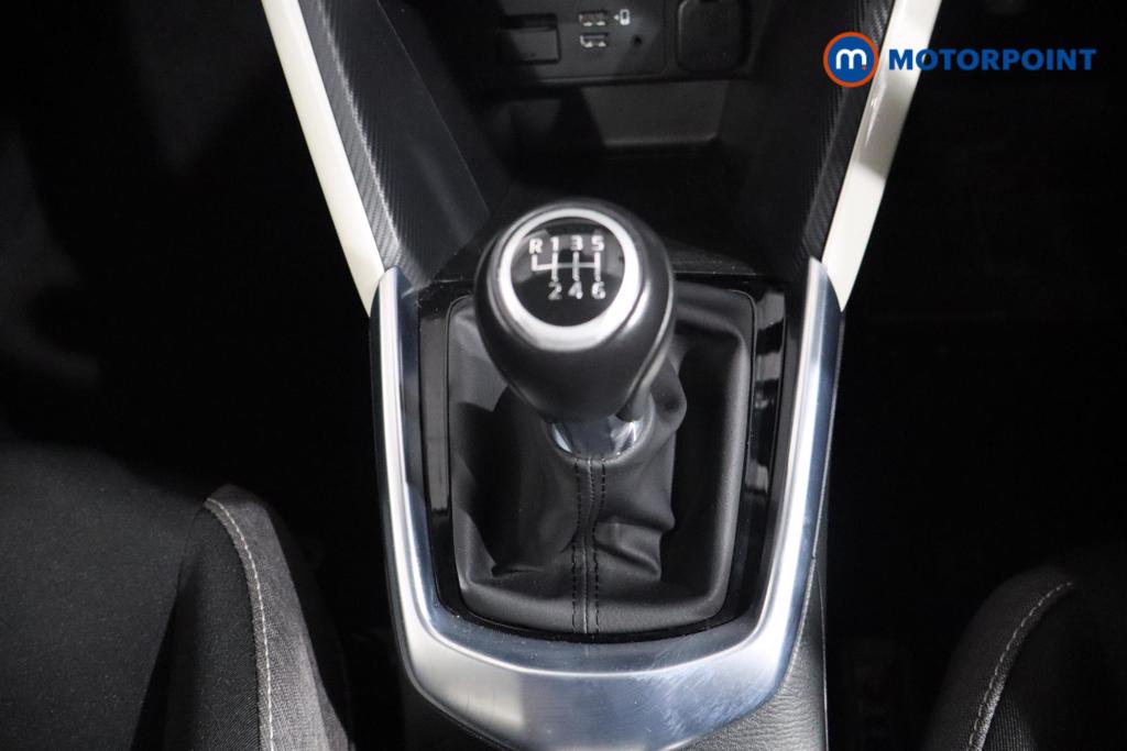 Mazda 2 Exclusive-Line Manual Petrol-Electric Hybrid Hatchback - Stock Number (1558477) - 4th supplementary image