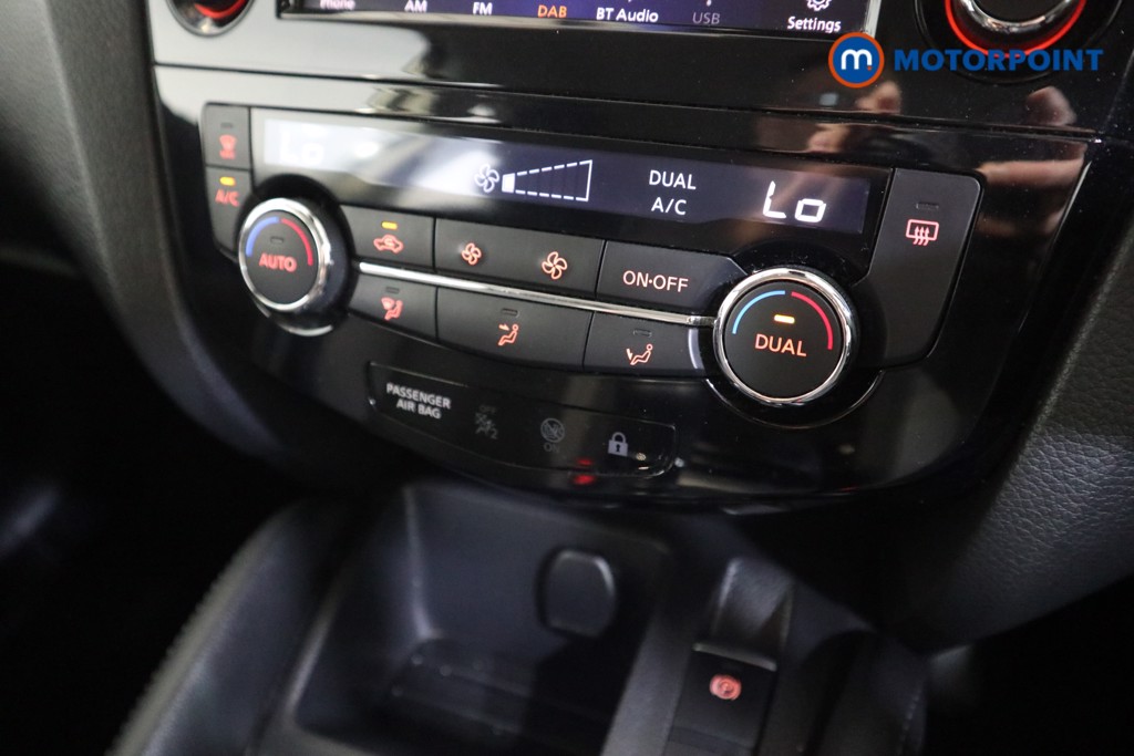 Nissan Qashqai Acenta Premium Manual Petrol SUV - Stock Number (1559430) - 7th supplementary image