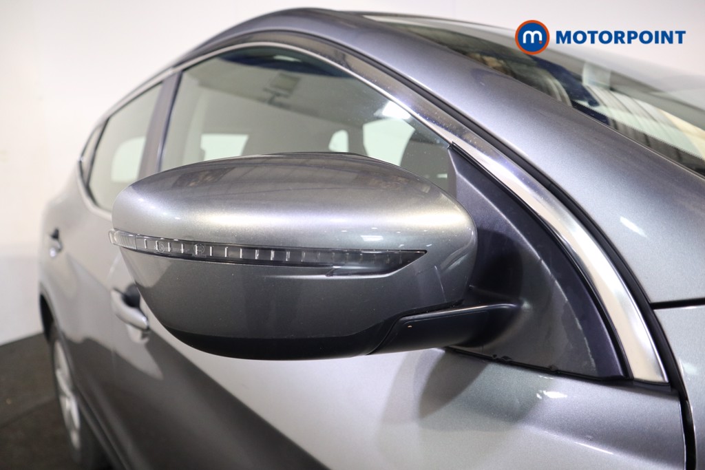 Nissan Qashqai Acenta Premium Manual Petrol SUV - Stock Number (1559430) - 21st supplementary image