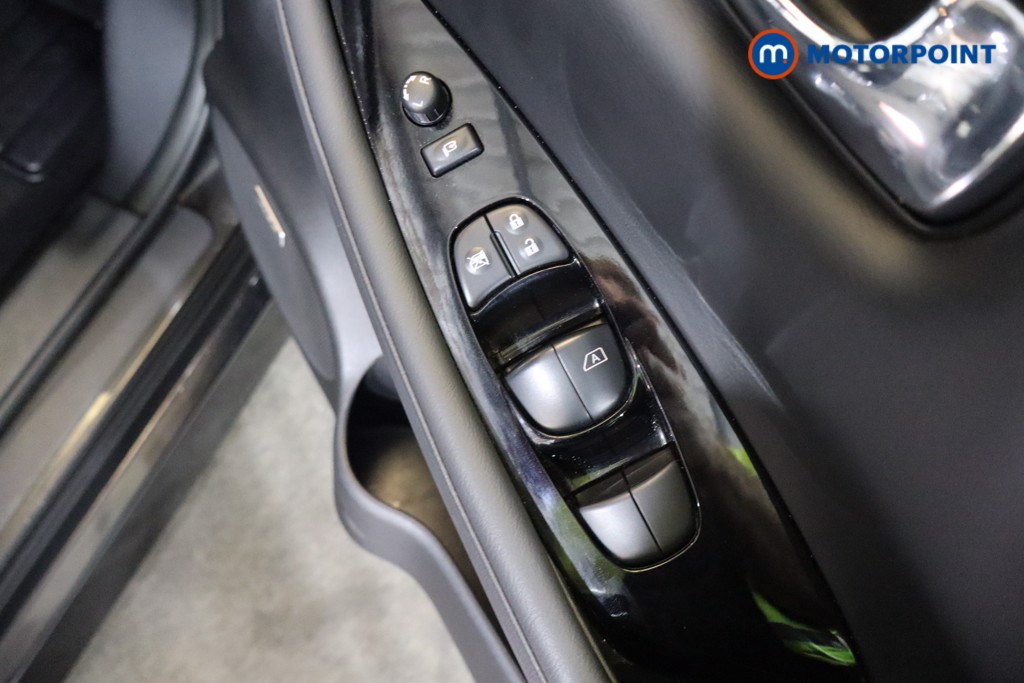 Nissan Leaf Tekna Automatic Electric Hatchback - Stock Number (1561114) - 20th supplementary image