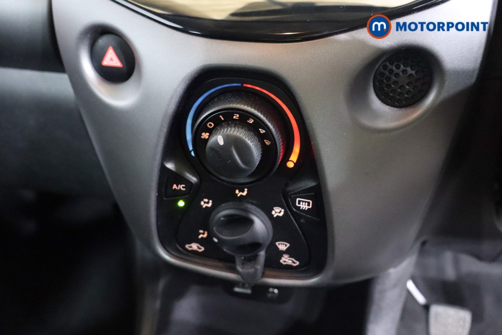 Toyota Aygo X-Play Manual Petrol Hatchback - Stock Number (1562682) - 10th supplementary image