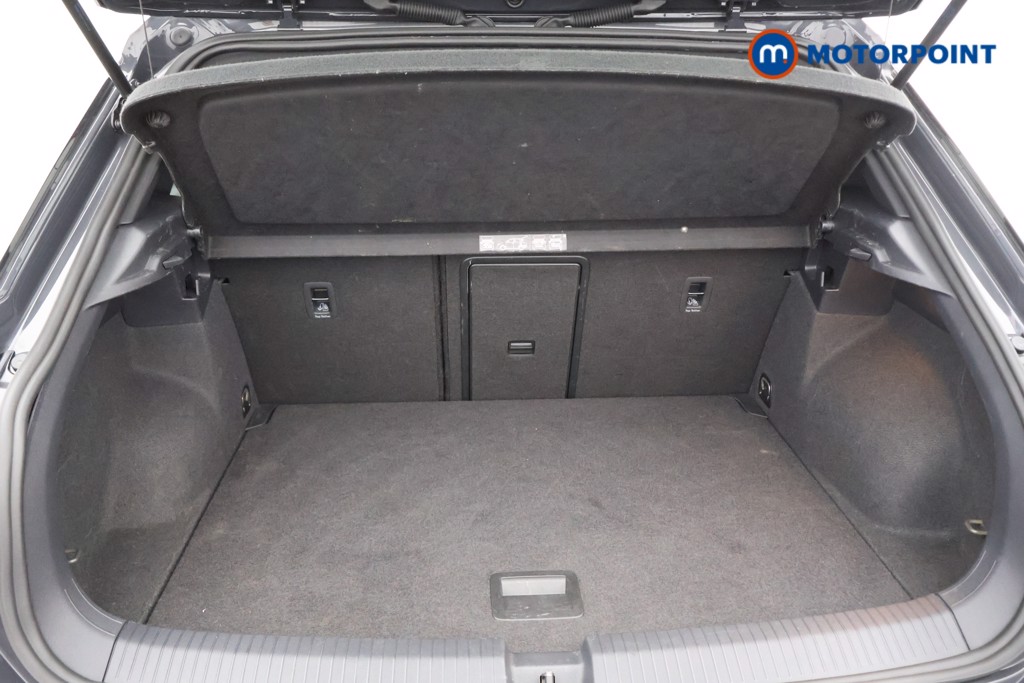 Volkswagen T-Roc Black Edition Manual Petrol SUV - Stock Number (1564762) - 14th supplementary image