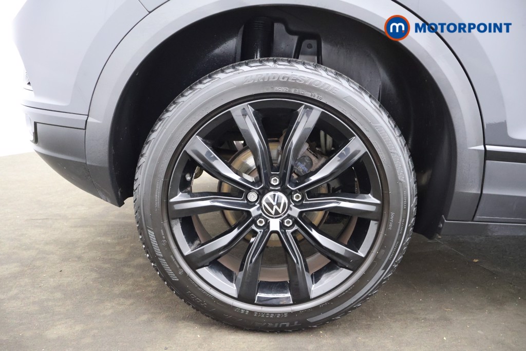 Volkswagen T-Roc Black Edition Manual Petrol SUV - Stock Number (1564762) - 15th supplementary image