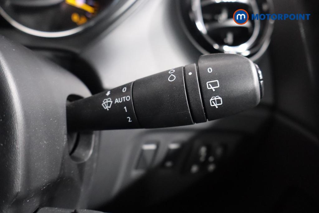 Renault Captur Dynamique Medianav Manual Diesel SUV - Stock Number (1565485) - 9th supplementary image