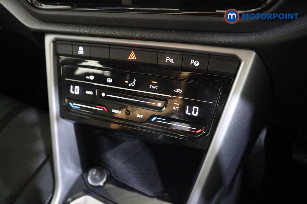 Volkswagen T-Roc Life Manual Petrol SUV - Stock Number (1566505) - 7th supplementary image
