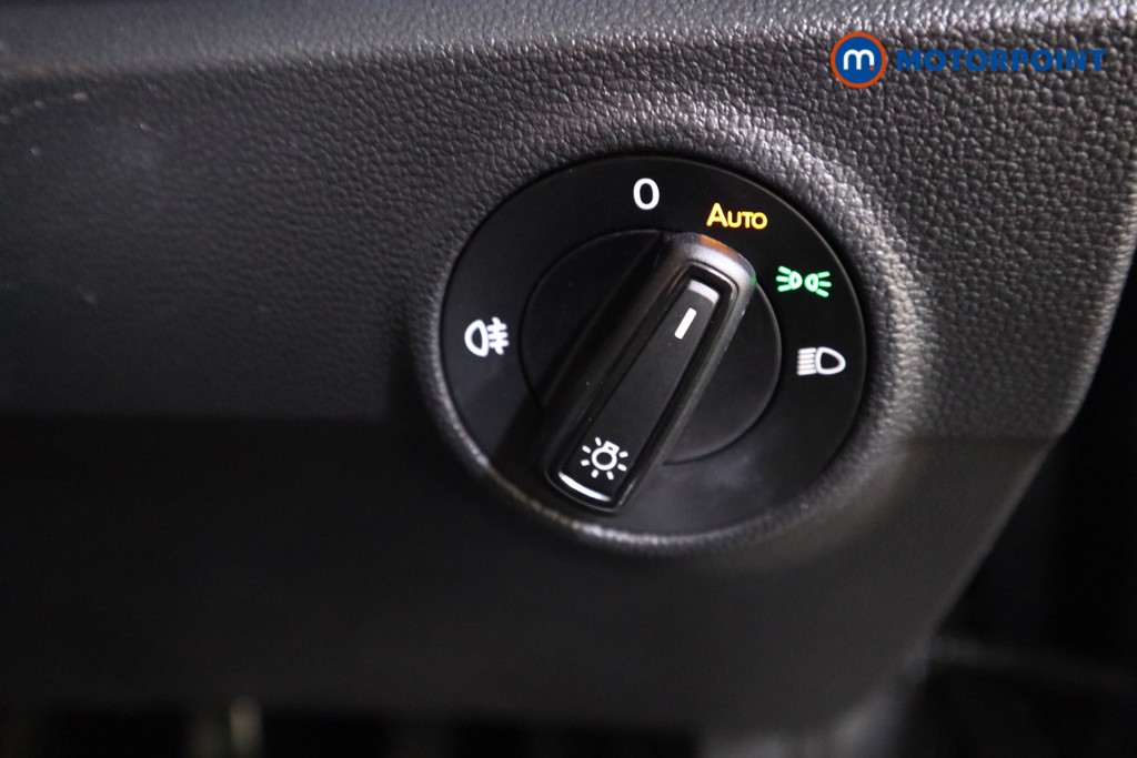Volkswagen T-Roc Life Manual Petrol SUV - Stock Number (1566505) - 9th supplementary image