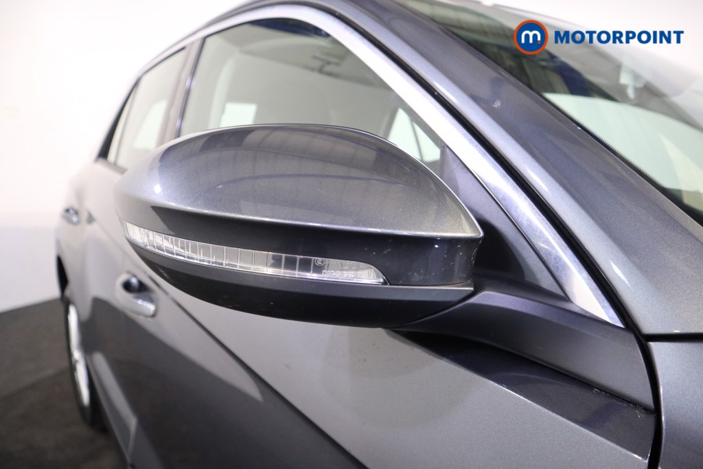 Volkswagen T-Roc Life Manual Petrol SUV - Stock Number (1566505) - 22nd supplementary image