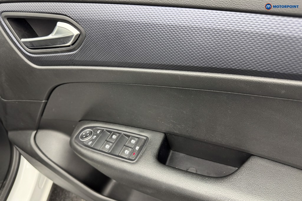 Renault Arkana Iconic Automatic Petrol SUV - Stock Number (1566833) - 23rd supplementary image