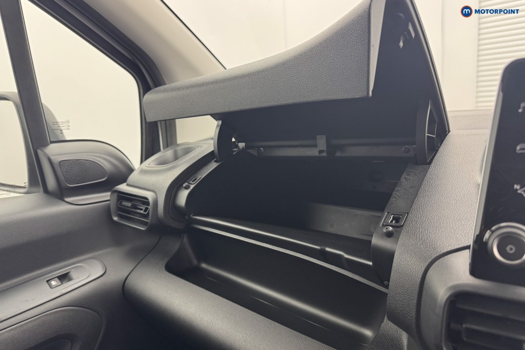 Vauxhall Combo Cargo Prime Automatic Electric Panel Van - Stock Number (1567298) - 15th supplementary image