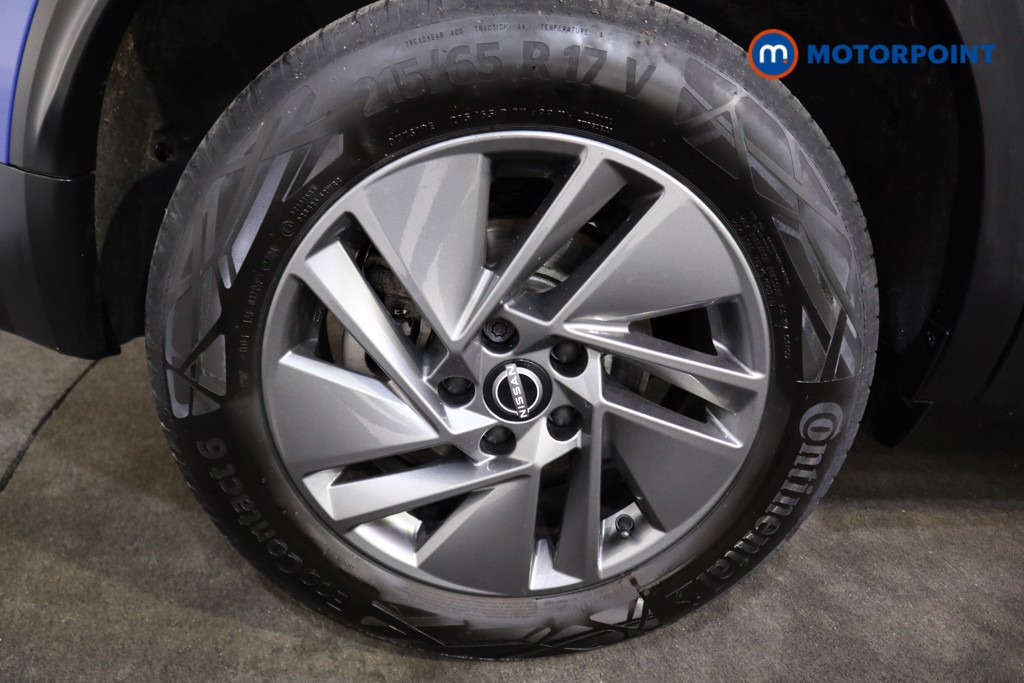 Nissan Qashqai Acenta Premium Manual Petrol SUV - Stock Number (1567309) - 14th supplementary image