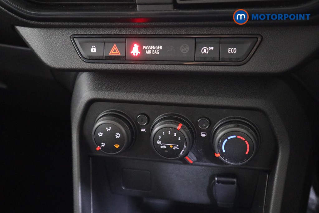 Dacia Sandero Stepway Essential Manual Petrol Hatchback - Stock Number (1567483) - 6th supplementary image