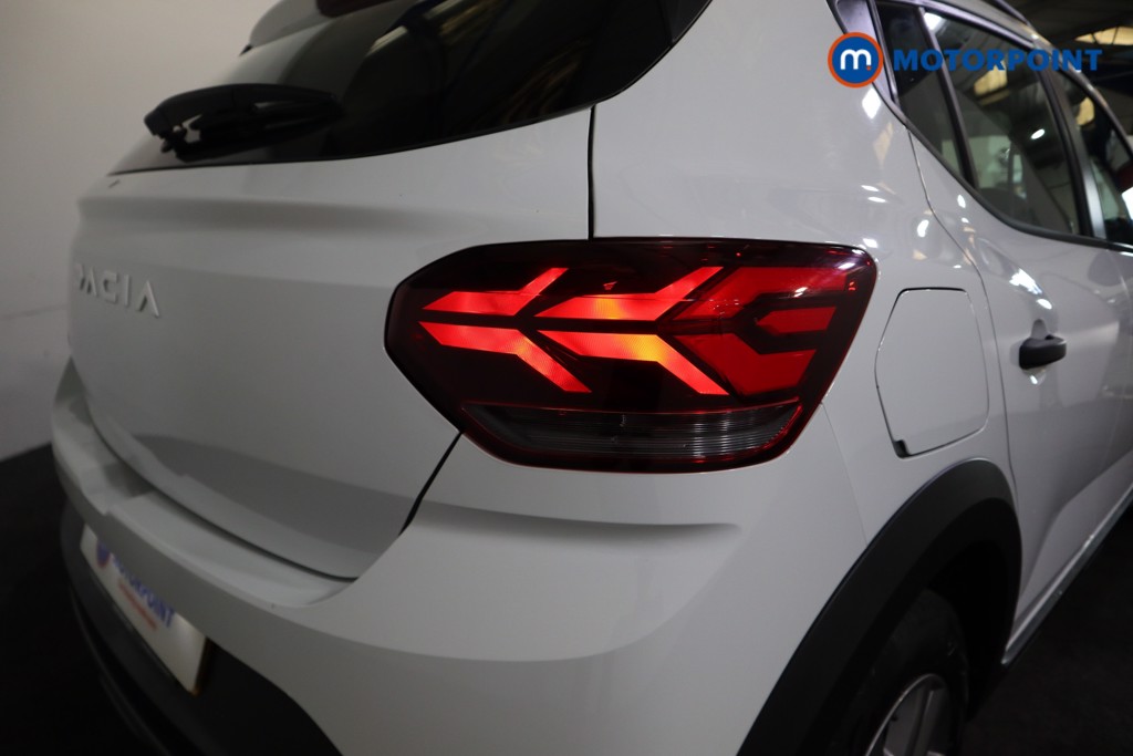 Dacia Sandero Stepway Essential Manual Petrol Hatchback - Stock Number (1567483) - 17th supplementary image