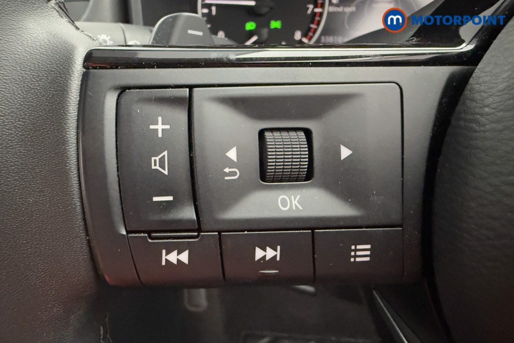 Nissan Qashqai Acenta Premium Automatic Petrol SUV - Stock Number (1568030) - 4th supplementary image