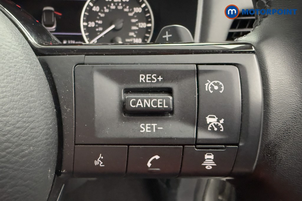 Nissan Qashqai Acenta Premium Automatic Petrol SUV - Stock Number (1568030) - 5th supplementary image