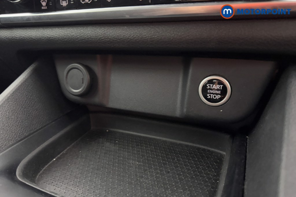 Nissan Qashqai Acenta Premium Automatic Petrol SUV - Stock Number (1568030) - 13th supplementary image