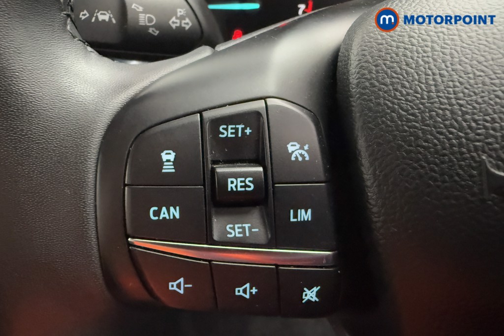 Ford Focus Active Manual Petrol Hatchback - Stock Number (1568613) - 4th supplementary image
