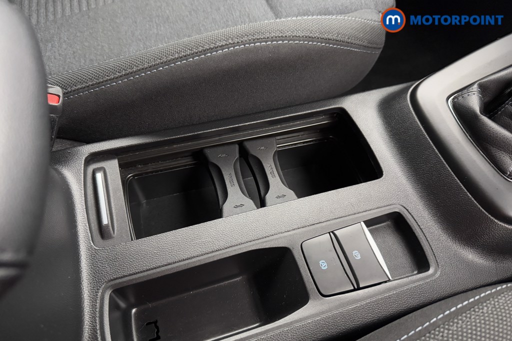 Ford Focus Active Manual Petrol Hatchback - Stock Number (1568613) - 16th supplementary image