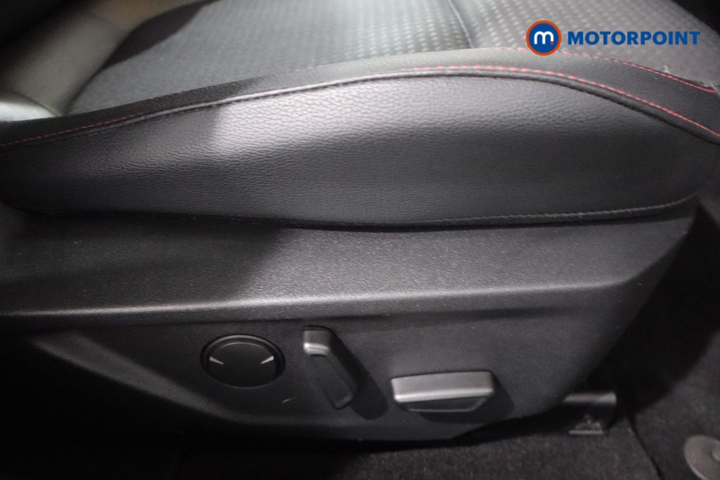 Ford Focus St-Line X Manual Diesel Hatchback - Stock Number (1568929) - 22nd supplementary image