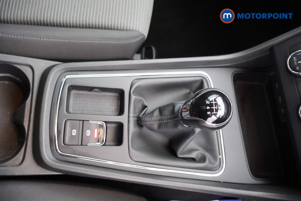 Seat Leon Se Dynamic Manual Petrol Hatchback - Stock Number (1569091) - 6th supplementary image