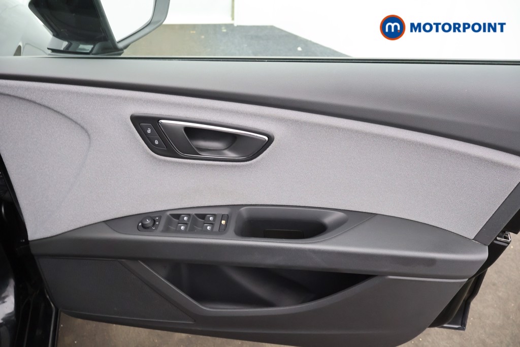 Seat Leon Se Dynamic Manual Petrol Hatchback - Stock Number (1569091) - 9th supplementary image