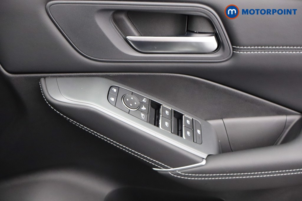 Nissan Qashqai N-Connecta Automatic Petrol SUV - Stock Number (1569470) - 16th supplementary image