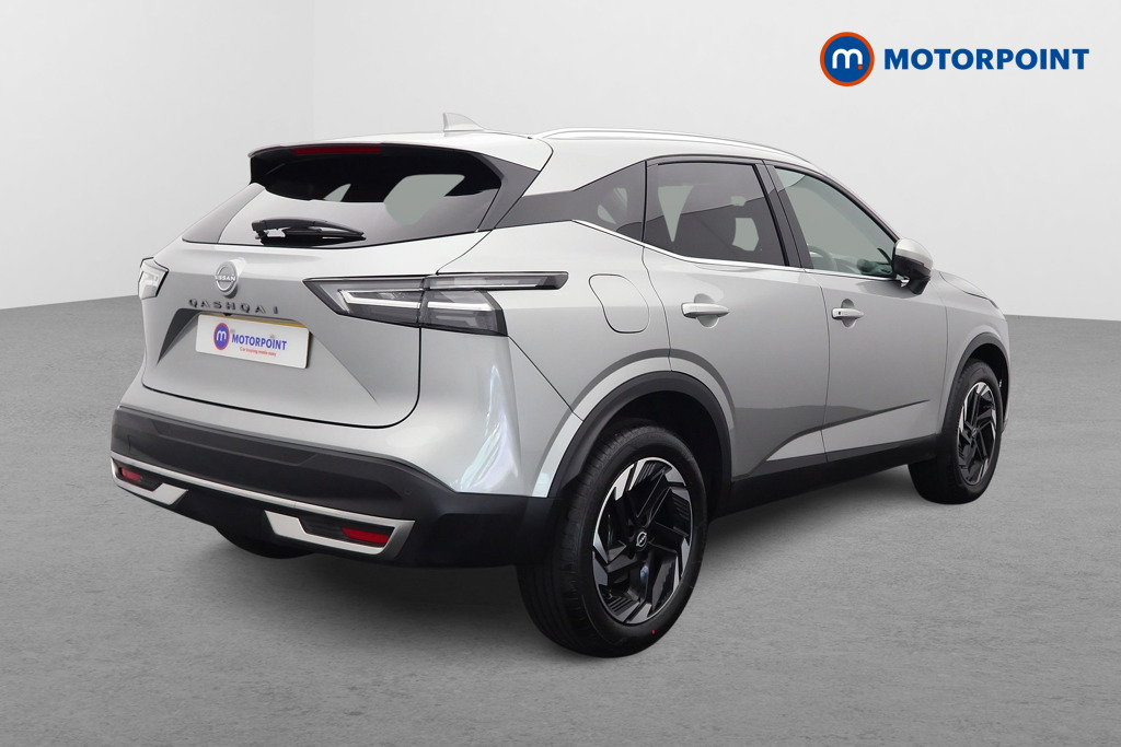 Nissan Qashqai N-Connecta Automatic Petrol SUV - Stock Number (1569470) - Drivers side rear corner
