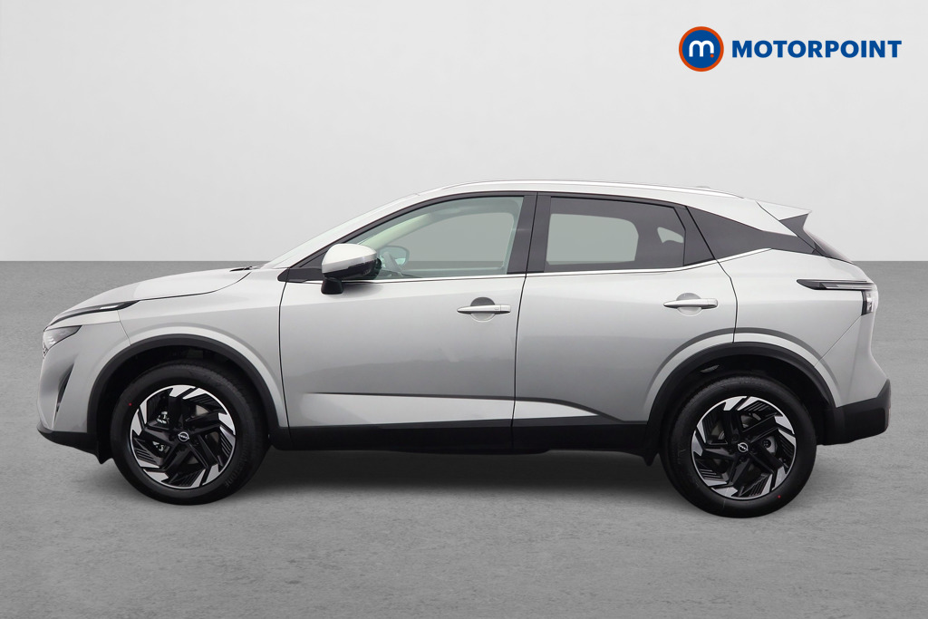 Nissan Qashqai N-Connecta Automatic Petrol SUV - Stock Number (1569470) - Passenger side
