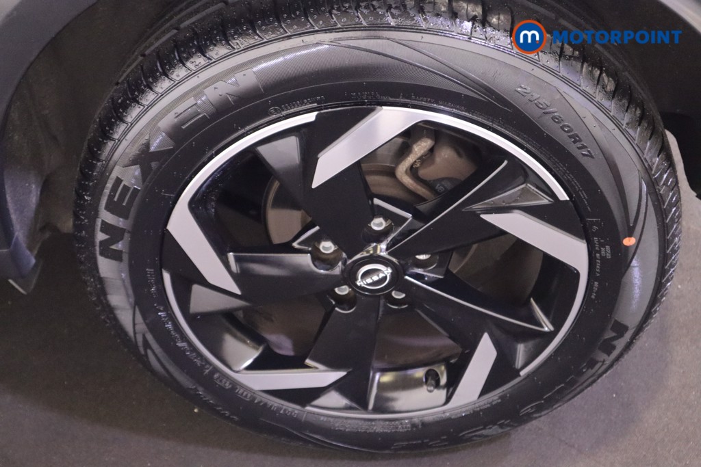 Nissan Juke N-Connecta Automatic Petrol SUV - Stock Number (1569821) - 18th supplementary image
