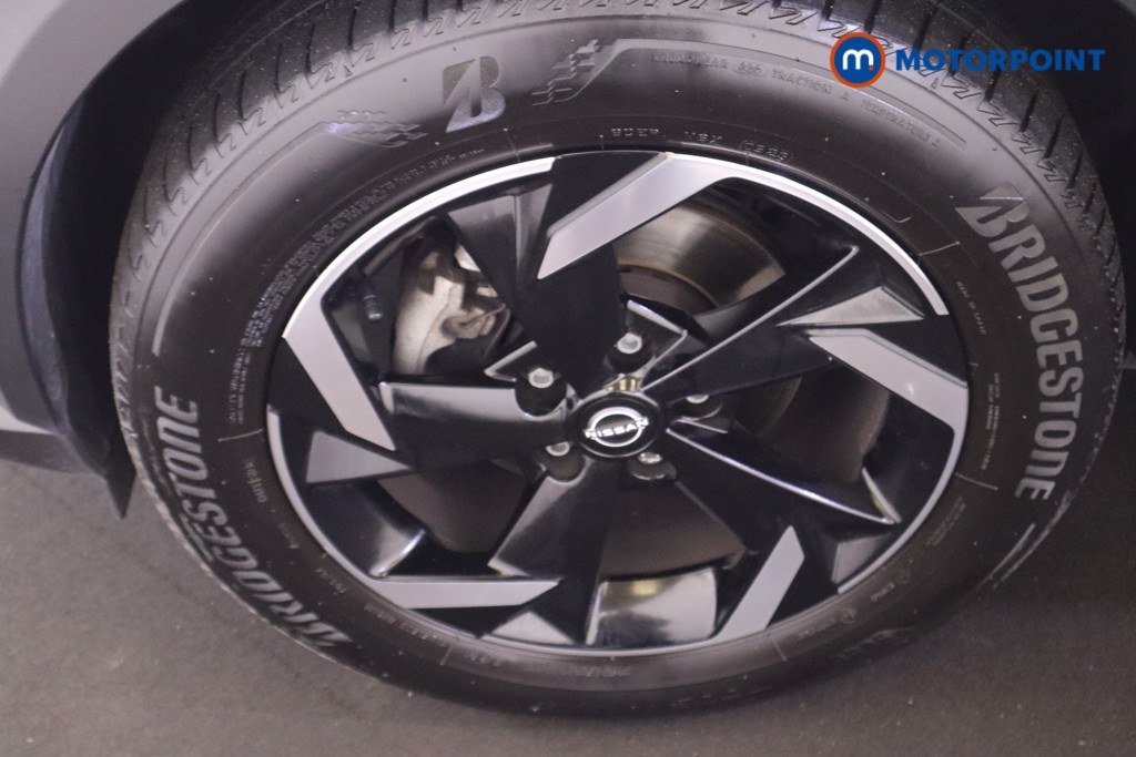 Nissan Juke N-Connecta Automatic Petrol SUV - Stock Number (1569821) - 19th supplementary image