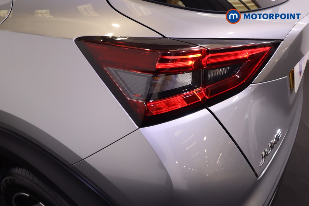 Nissan Juke N-Connecta Automatic Petrol SUV - Stock Number (1569821) - 23rd supplementary image