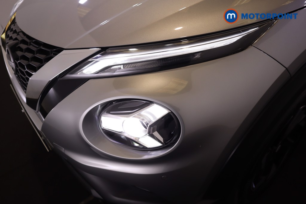 Nissan Juke N-Connecta Automatic Petrol SUV - Stock Number (1569821) - 24th supplementary image