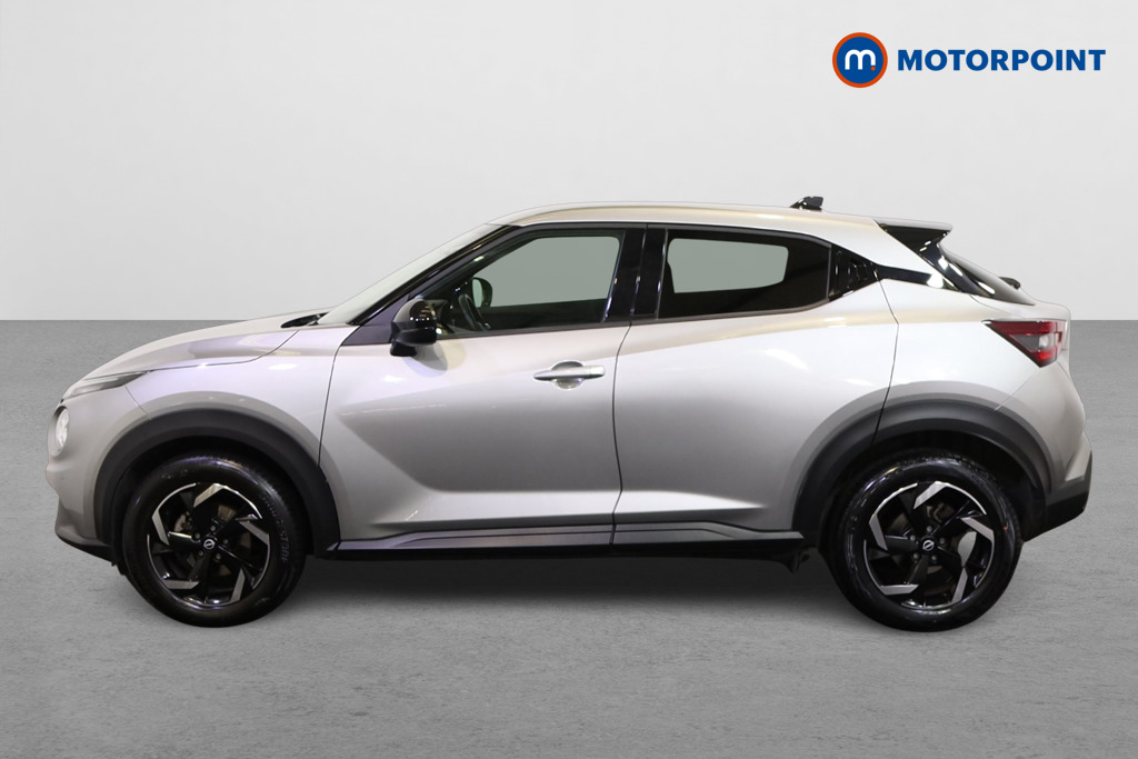 Nissan Juke N-Connecta Automatic Petrol SUV - Stock Number (1569821) - Passenger side