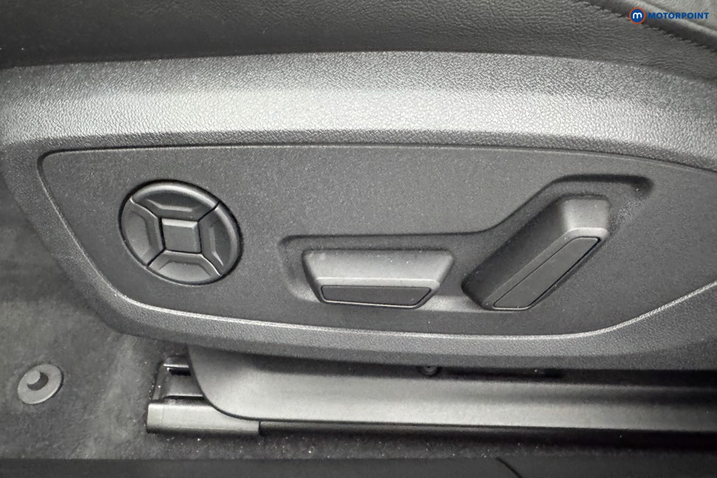 Audi A6 Black Edition Automatic Petrol Estate - Stock Number (1570210) - 23rd supplementary image