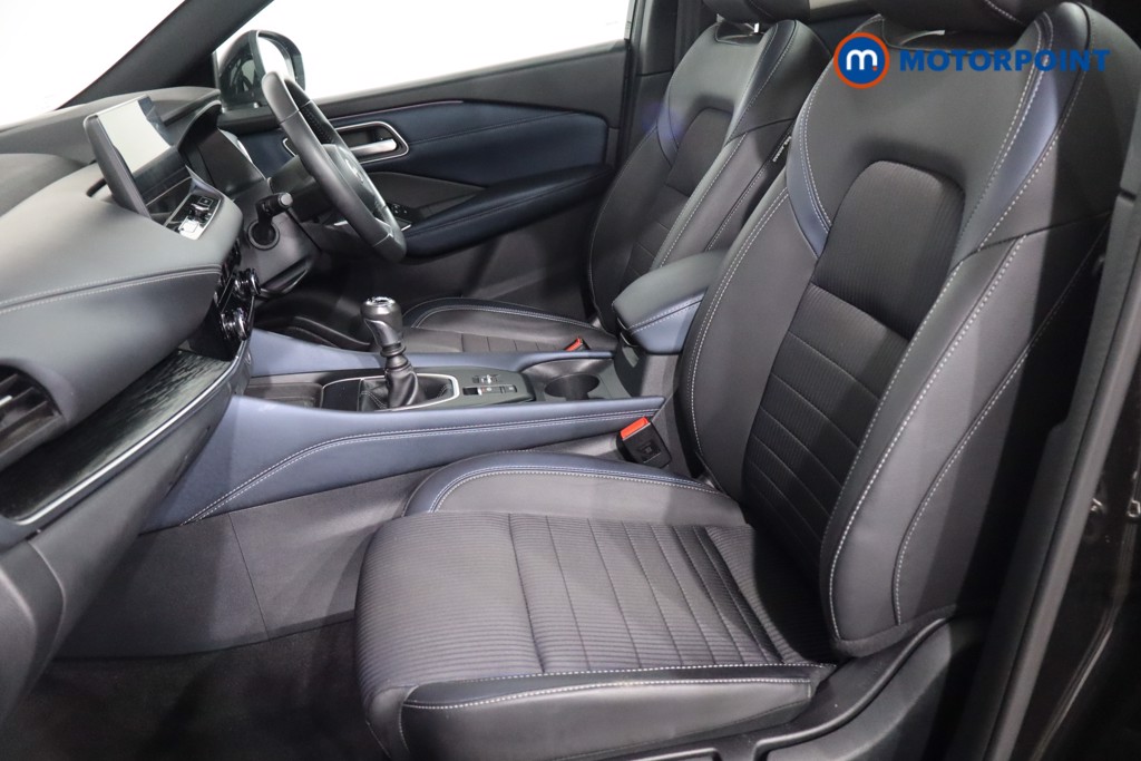 Nissan Qashqai Tekna Manual Petrol SUV - Stock Number (1570393) - 4th supplementary image