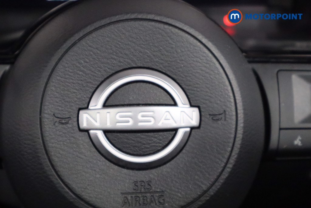 Nissan Qashqai Tekna Manual Petrol SUV - Stock Number (1570393) - 18th supplementary image