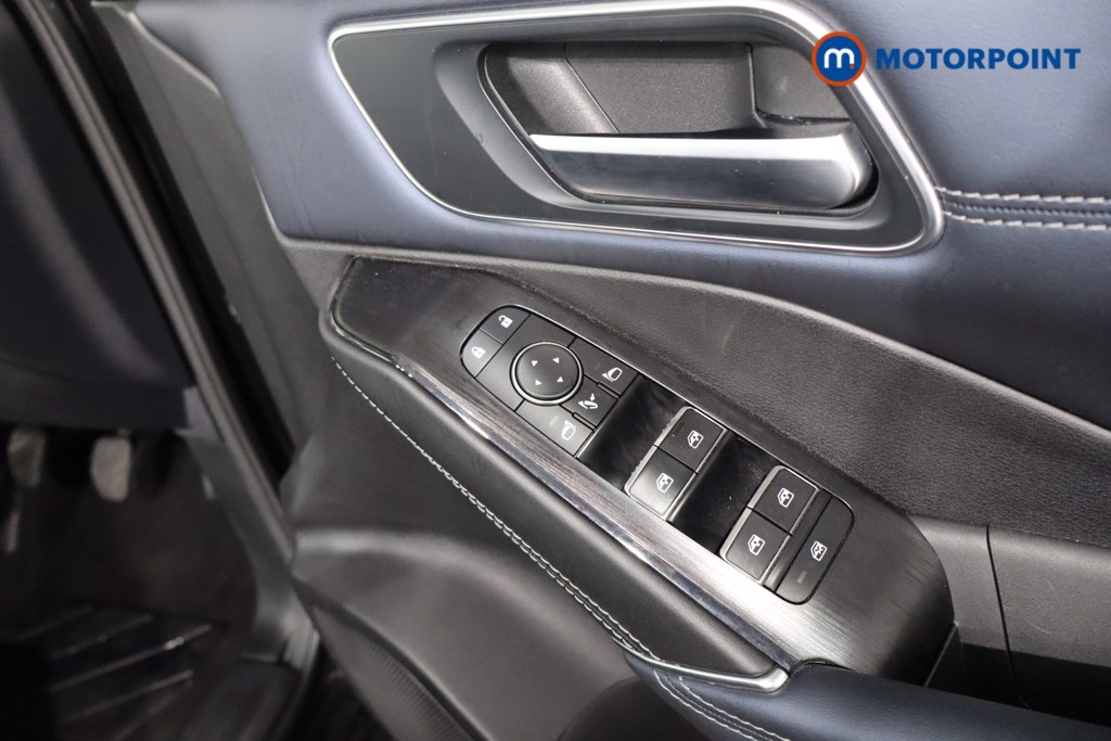 Nissan Qashqai Tekna Manual Petrol SUV - Stock Number (1570393) - 21st supplementary image